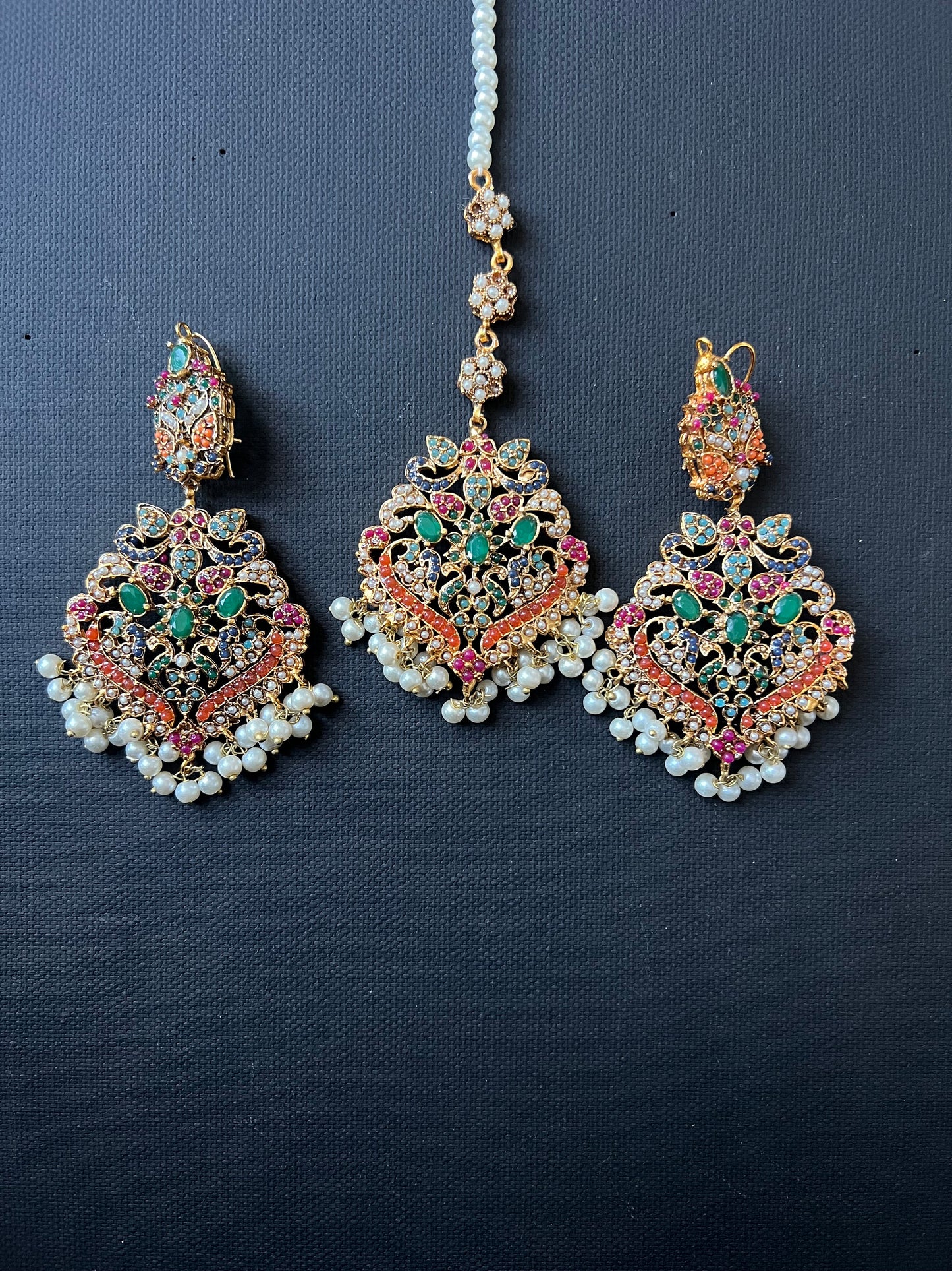 Earrings and tikka set - Multi