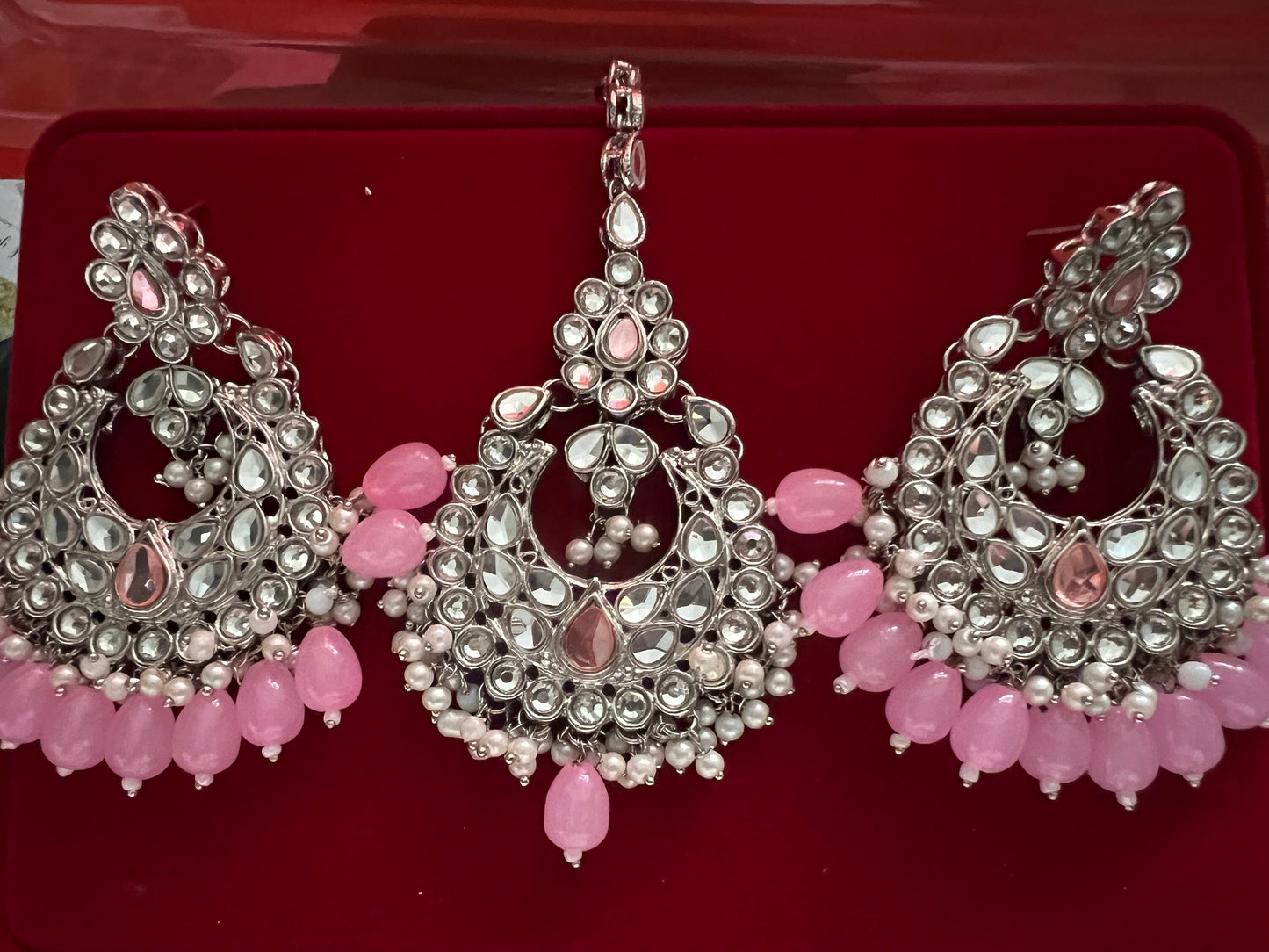 Indian Pakistani Tikka and earrings set ivory