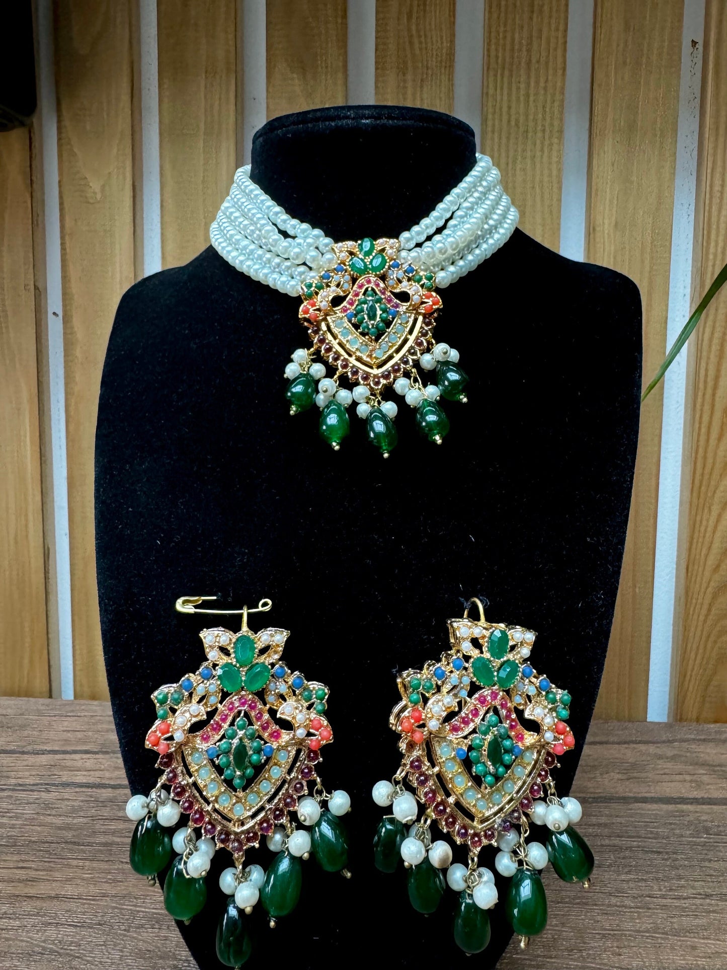 Indian Pakistani pearl choker set