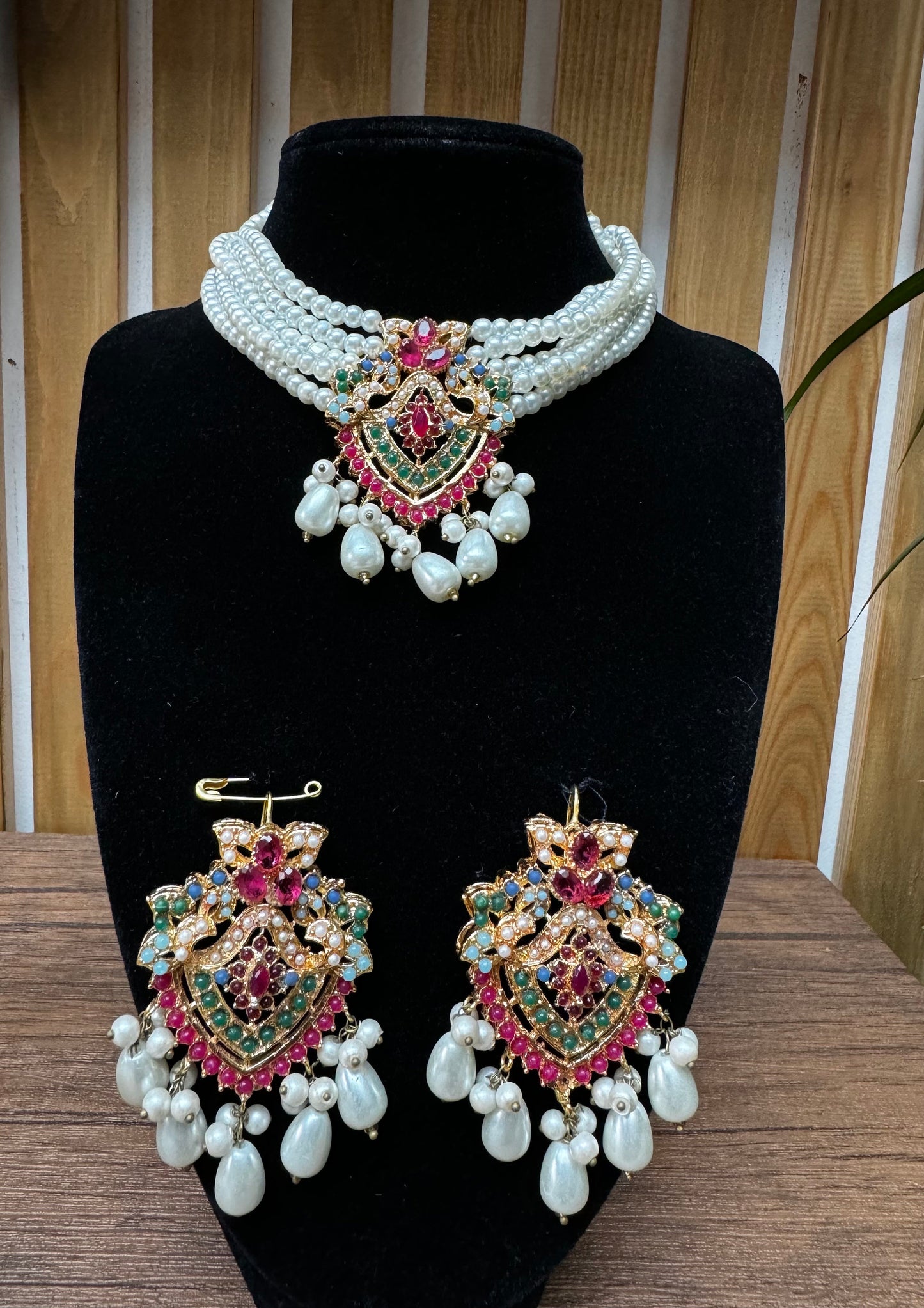 Indian Pakistani pearl choker set