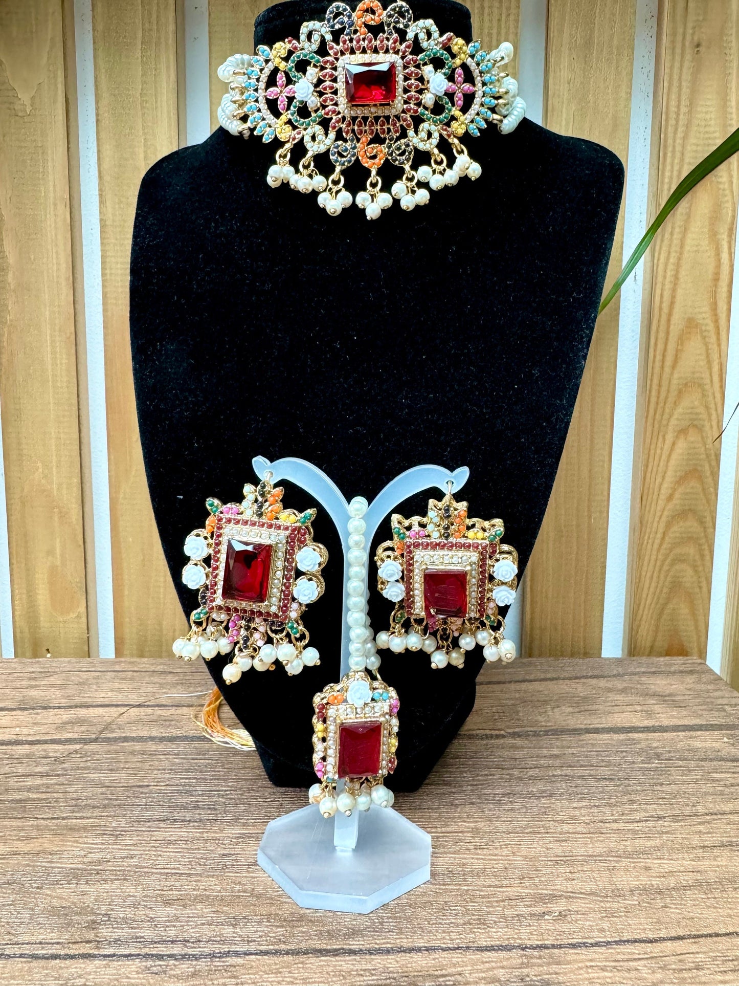 Indian pakistani Ruby pearl choker